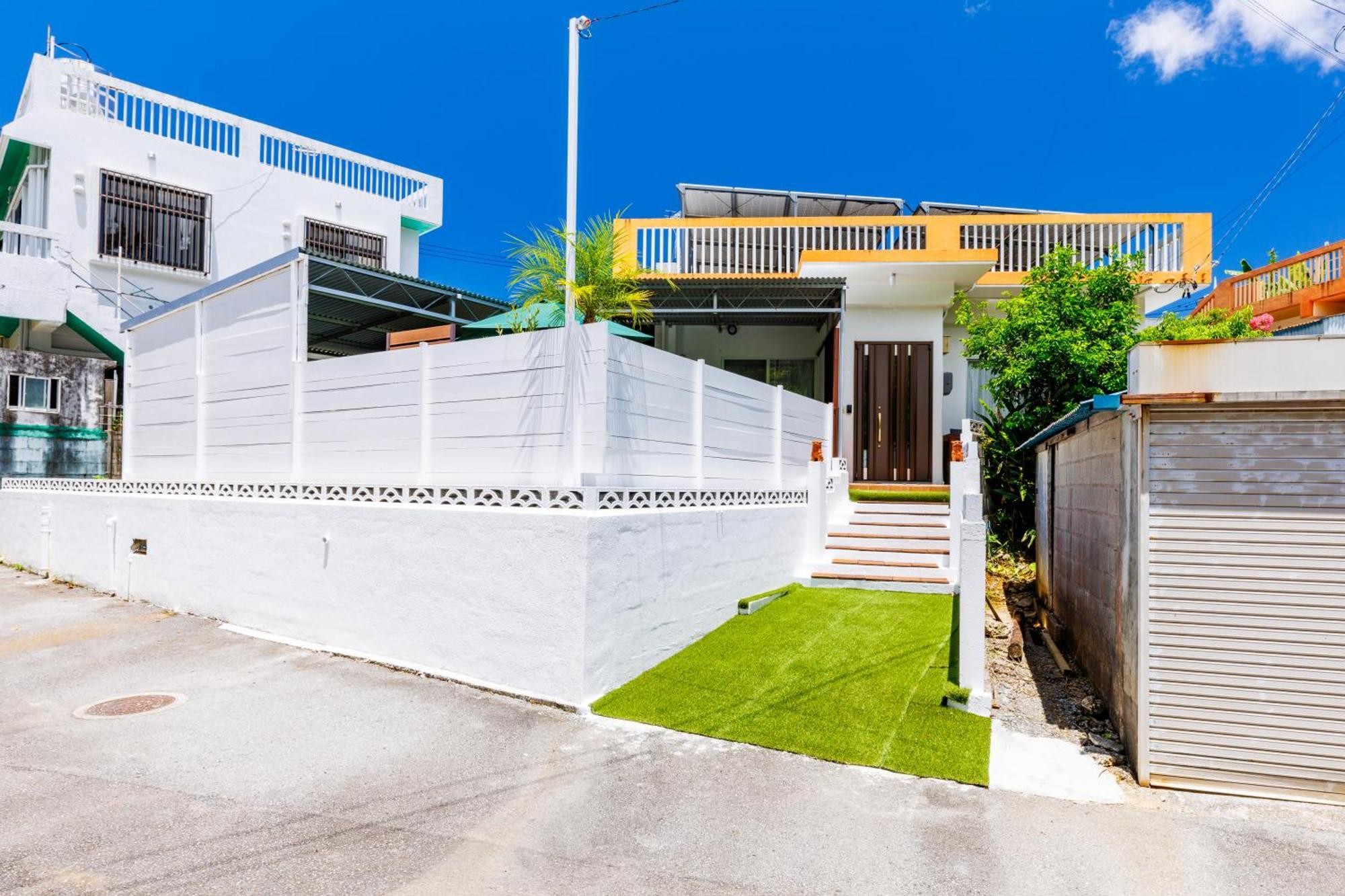 新規オープン サウナ Bbq ジャグジー付き 最大7名 無料駐車場4台 ビーチまで車で5分 Sky House Uruma Exterior foto