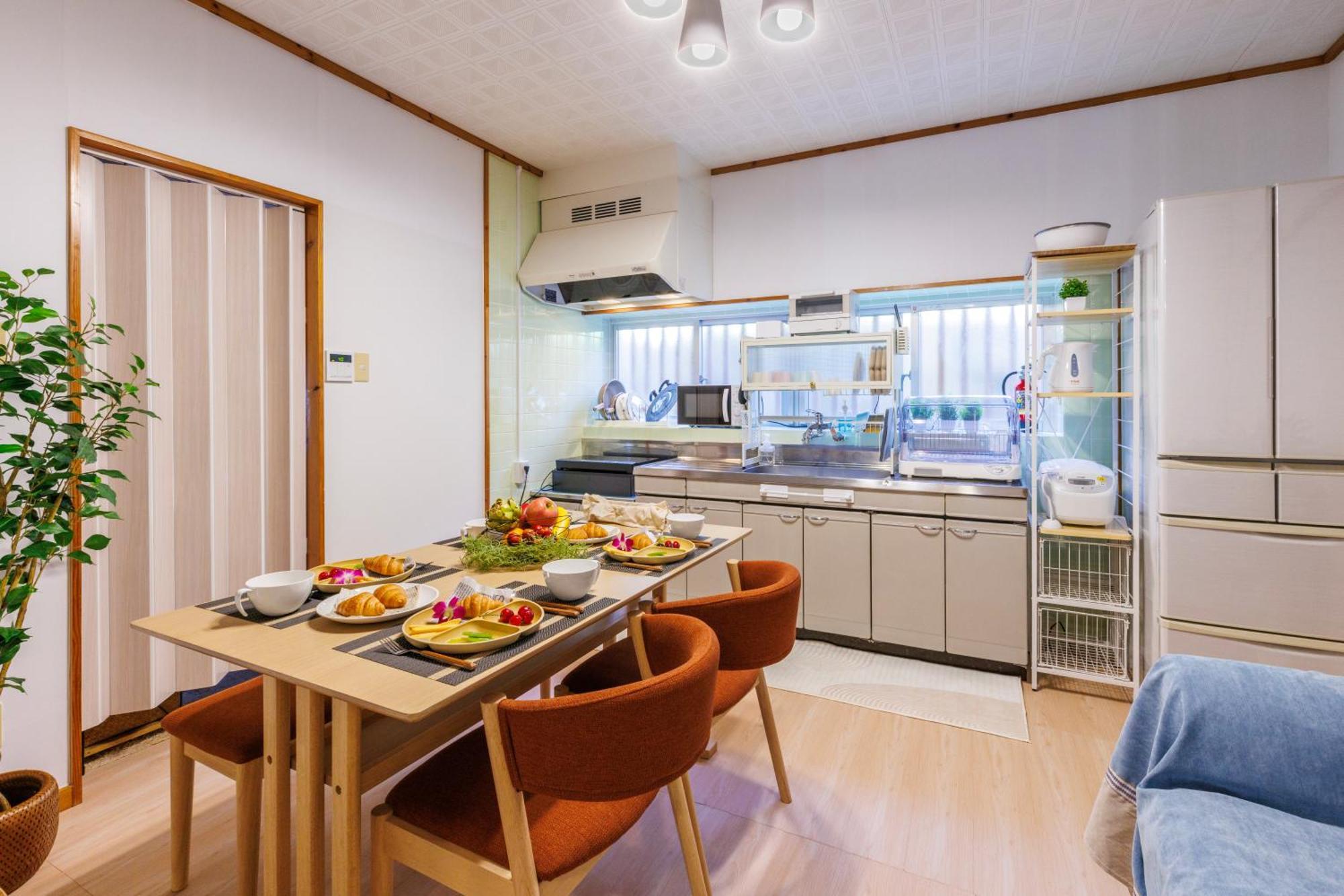新規オープン サウナ Bbq ジャグジー付き 最大7名 無料駐車場4台 ビーチまで車で5分 Sky House Uruma Exterior foto